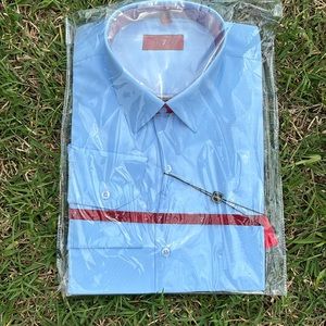 Tazzio Blue Dress Shirt.  Notch lapel. Size M. Neck 15-15.5 sleeve 32/33.  NEW!